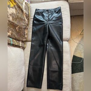 Too big for me. Worn once.